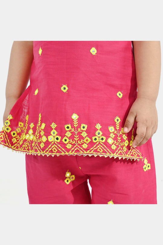 Infant Girls Cotton Slub 2Pc Suit (Pari) - Shocking Pink