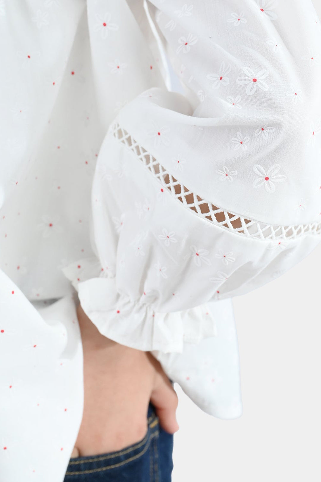 Girls Poly Cotton Casual Top – Star Print White with Puffed Sleeves