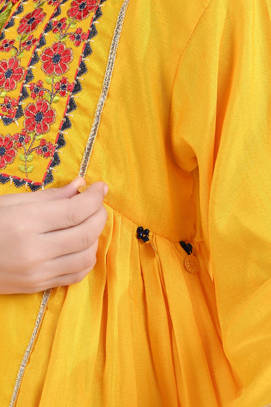 Girls Raw Silk 3PCs Suit Chunri-Yellow